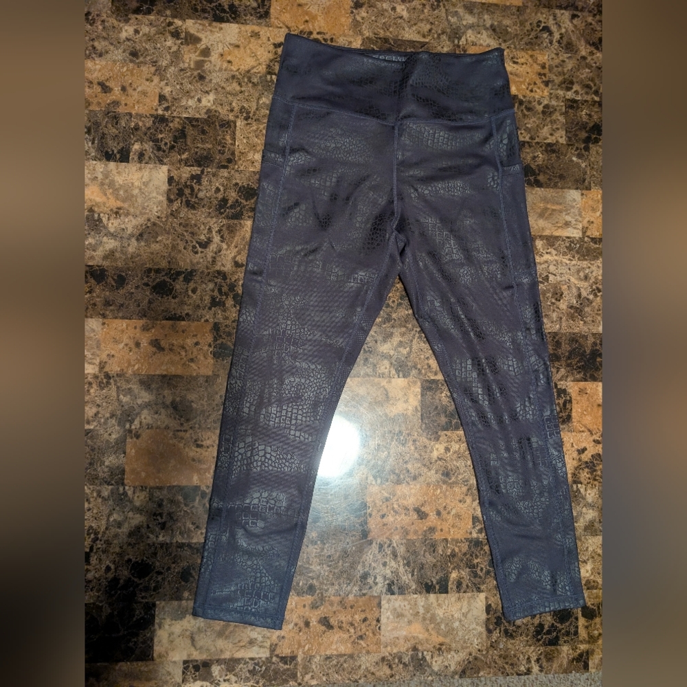 Black Crocodile Pattern Leggings